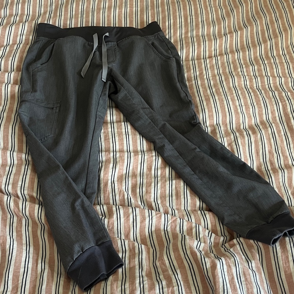 Figs Women's Dark Gray Drawstring Jogger Pants